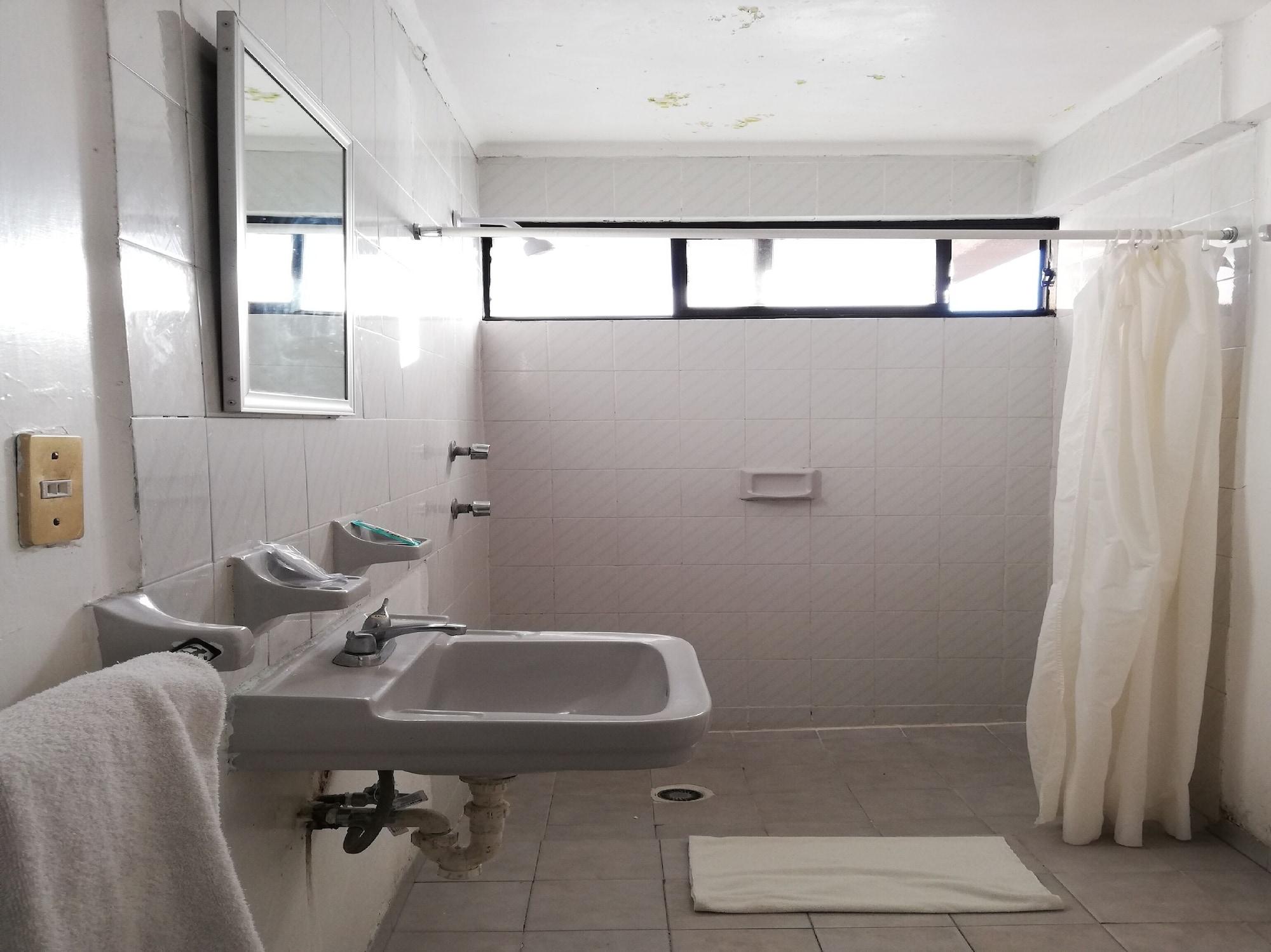 Oyo Hotel Casa Real Matehuala Luaran gambar